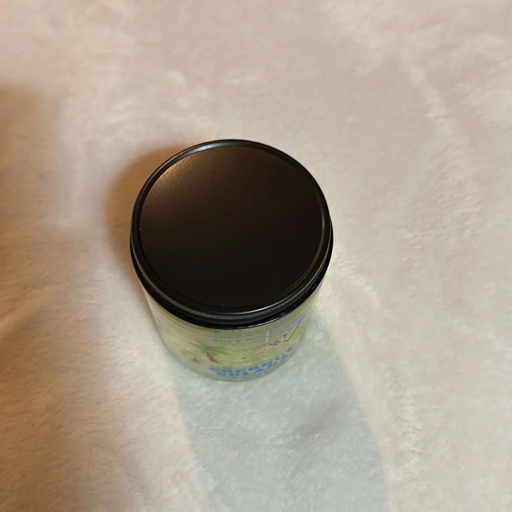 Bath & Body Works Coconut Colada Hand Poured Wax Melts